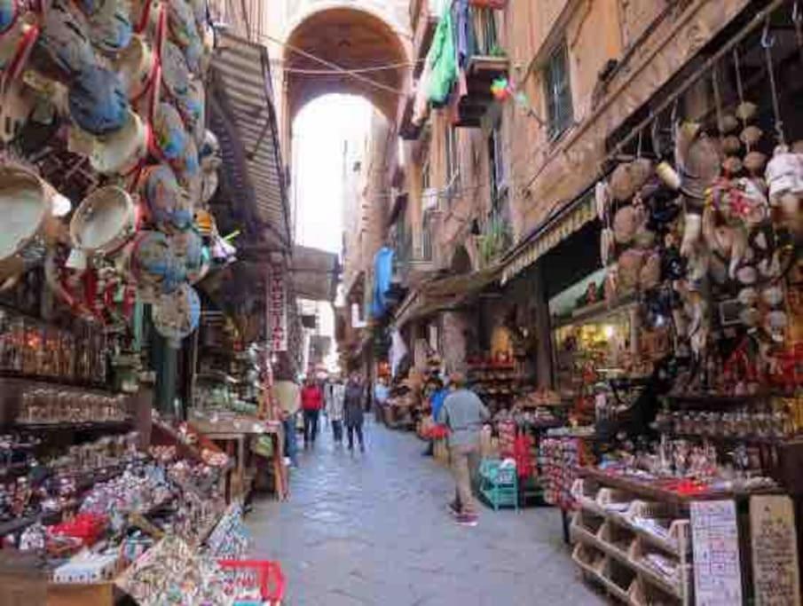 那不勒斯Casa Via Toledo. Centralissima E Vicina Al Porto公寓 外观 照片